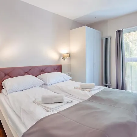 Apartamenty Sopockie Blonie-3